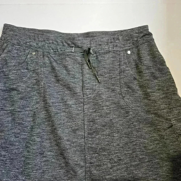Kuhl Mova Womens Size Medium Cargo Skort Stretch - Heather Gray EUC - Picture 5 of 7